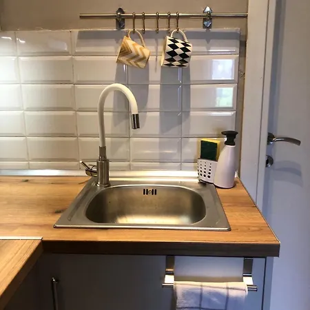 Downtown 37sm, Sunny & Refurbished *